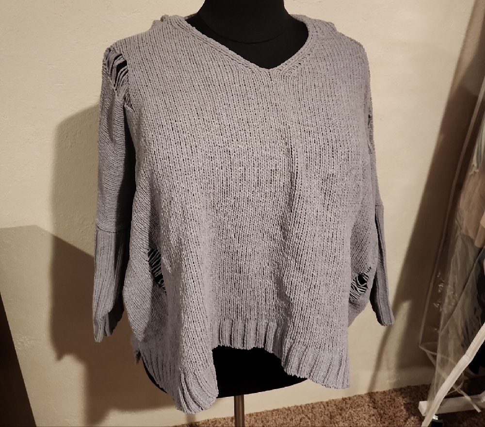 POL Distressed Hoodie Sweater Small